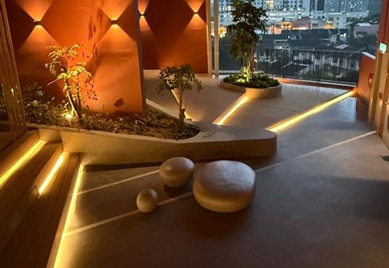 Piccadilly Service Residence @ Greentown