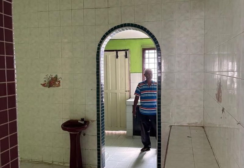 Ipoh menglembu taman wang single storey endlot house for sale