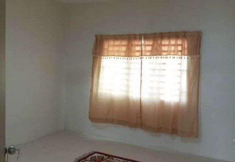 Ipoh meru suria renovated double storey house for rent