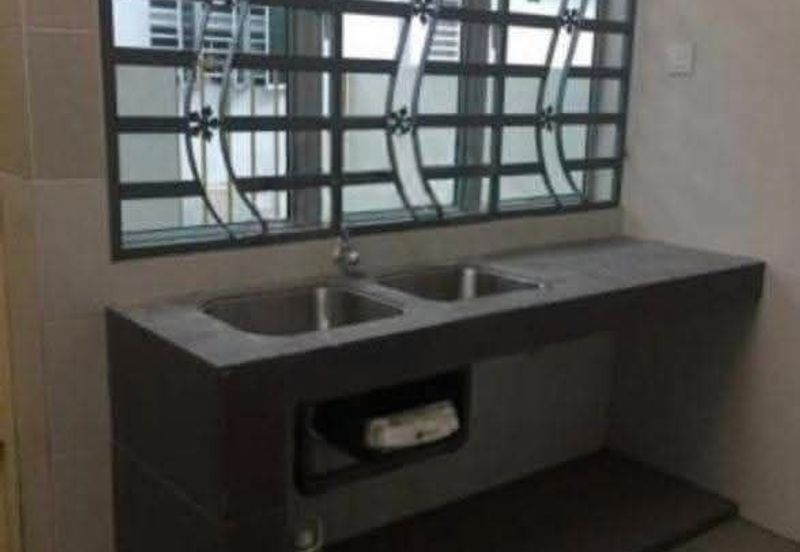 Ipoh meru suria renovated double storey house for rent