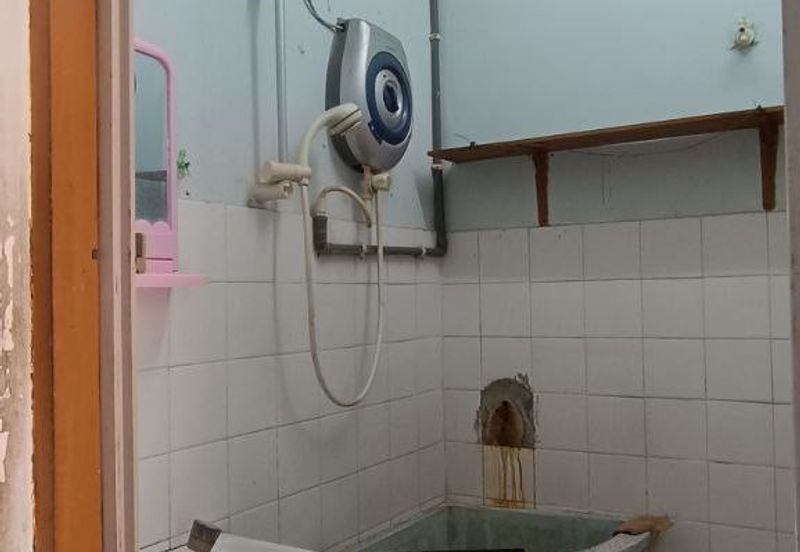 Ipoh menglembu taman arkid renovated double storey house for sale