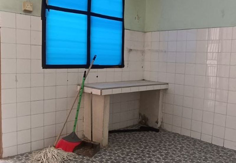 Ipoh menglembu taman arkid renovated double storey house for sale