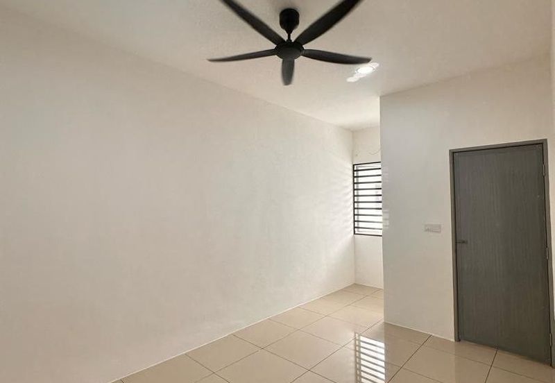 Ipoh klebang renovated partial furnished double storey house for rent