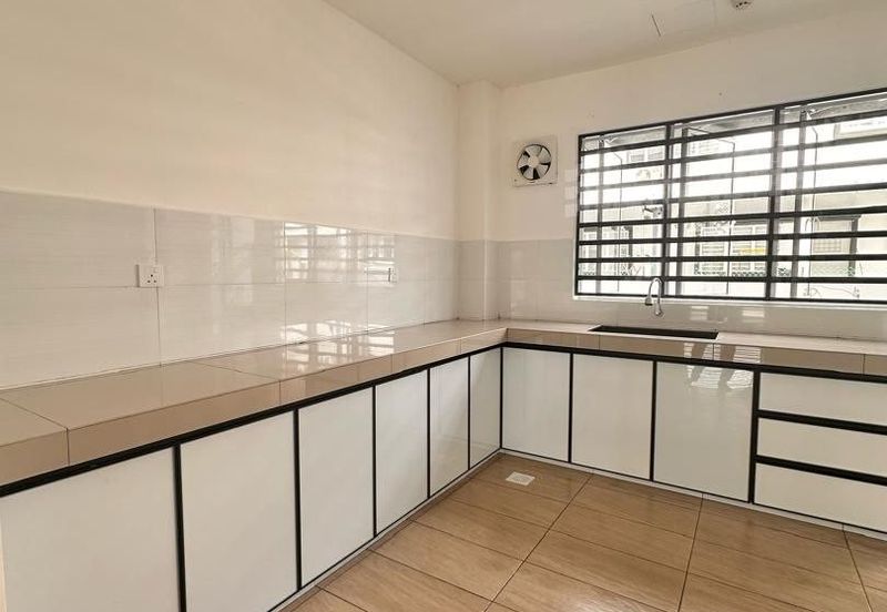 Ipoh klebang renovated partial furnished double storey house for rent
