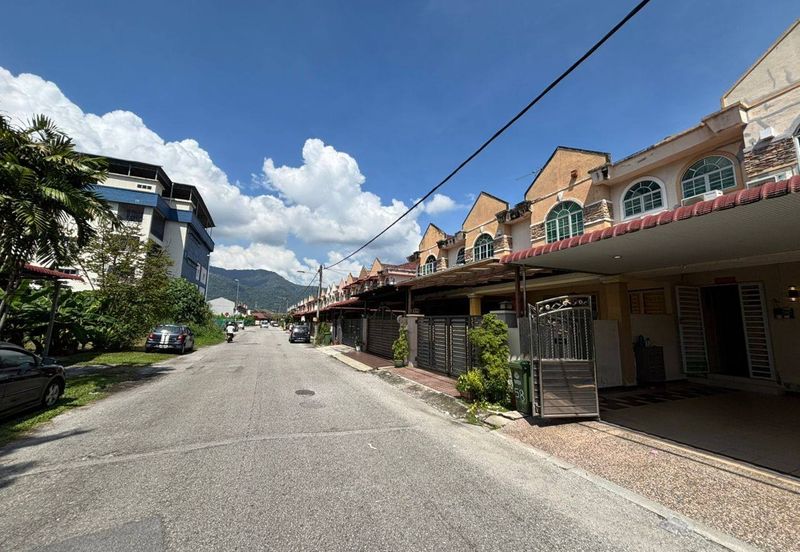 Ipoh menglembu renovated extended fully furnished double storey house for sale