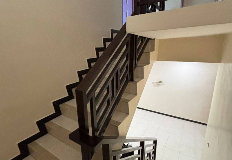 Ipoh menglembu renovated extended fully furnished double storey house for sale