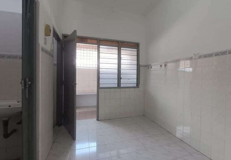 Ipoh gunung rapat renovated extended single storey house for sale