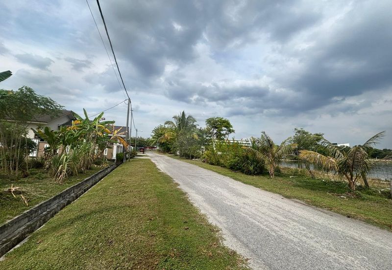 Perak batu gajah siputeh residential bungalow land 2 lots for sale