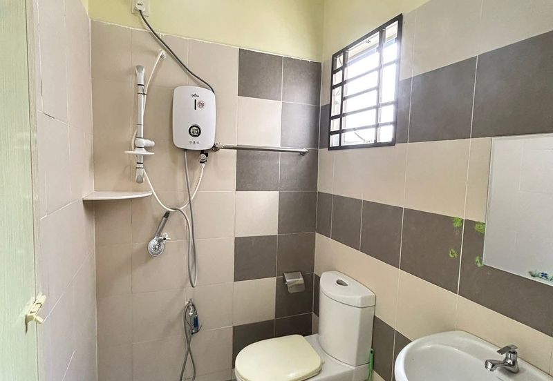 Ipoh pengkalan precint 18 renovated extended 2 storey house for sale