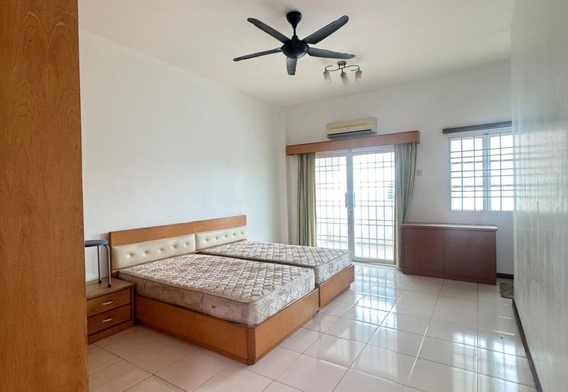 Ipoh tigerlane thompson pine renovated 3 storey house for sale