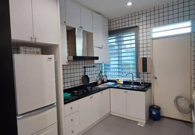 Ipoh bercham anjung megah fully furnished renovated 3 storey house for rent