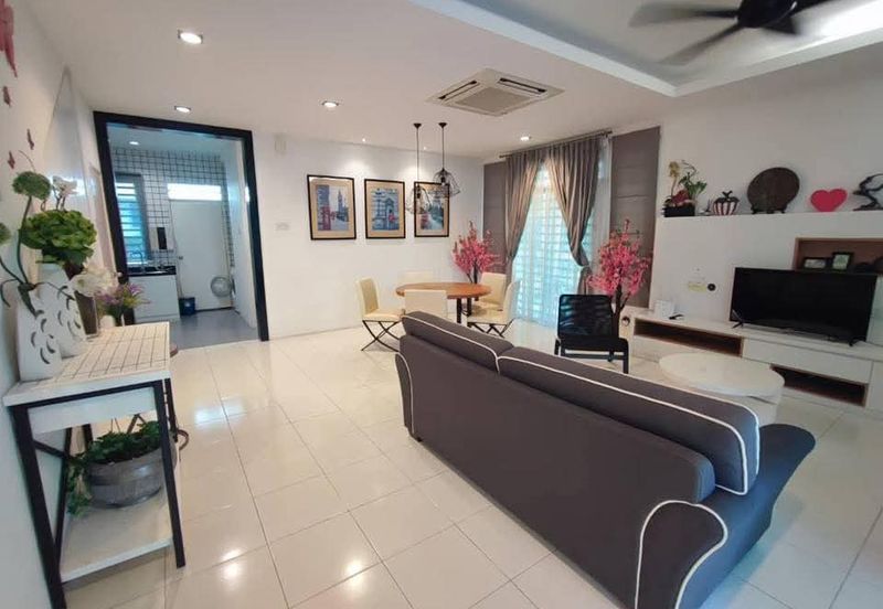 Ipoh bercham anjung megah fully furnished renovated 3 storey house for rent