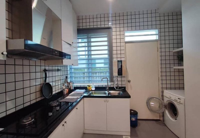 Ipoh bercham anjung megah fully furnished renovated 3 storey house for rent