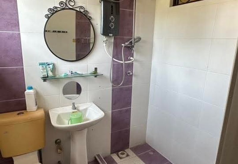 Ipoh botani palma partial furnished double storey house for rent