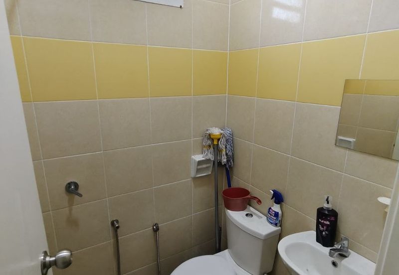 Ipoh klebang putra partial furnished facing field single storey house for rent