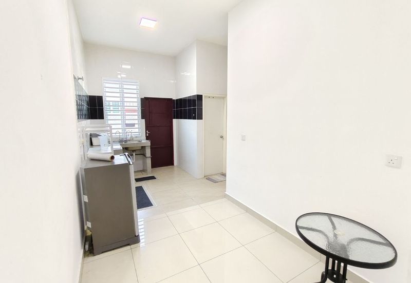 Ipoh klebang putra partial furnished facing field single storey house for rent