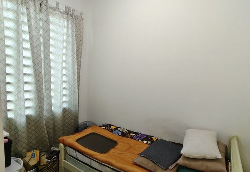 Ipoh klebang putra partial furnished facing field single storey house for rent