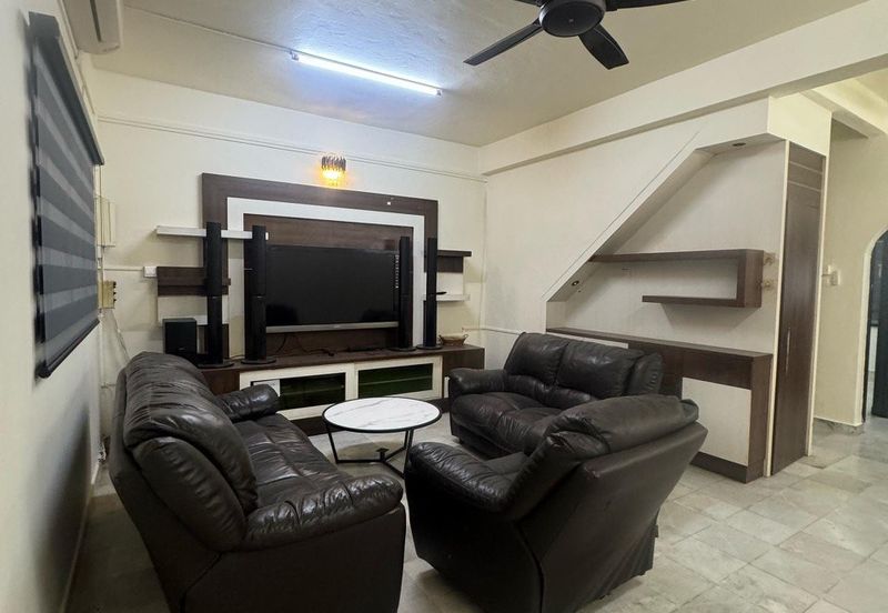 Ipoh pengkalan pegoh partial furnished renovated 2 sty house for rent