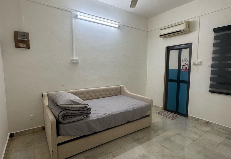 Ipoh pengkalan pegoh partial furnished renovated 2 sty house for rent