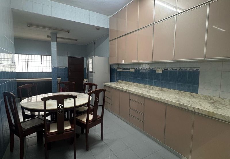 Ipoh pengkalan pegoh partial furnished renovated 2 sty house for rent