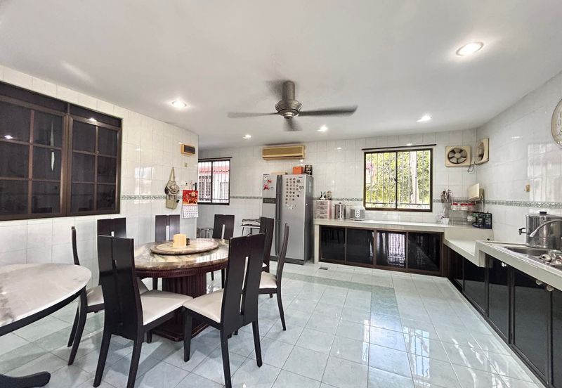 Ipoh bercham anjung megah  2 storey corner house for sale