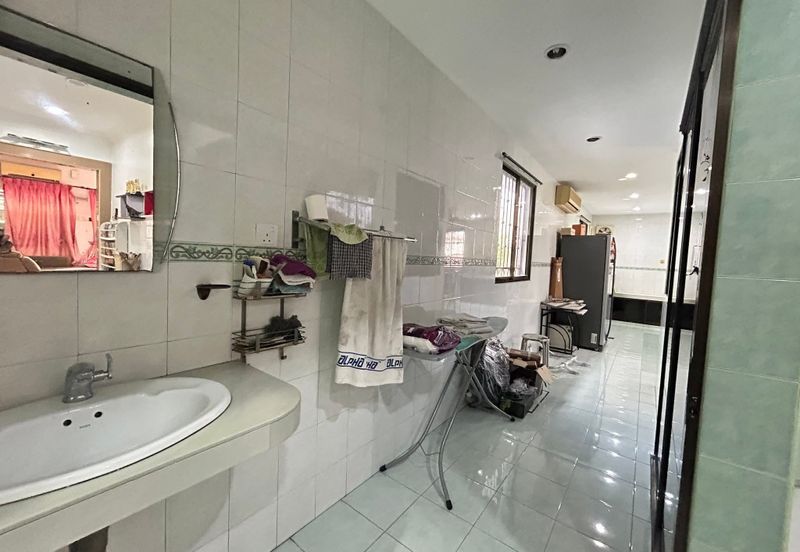 Ipoh bercham anjung megah  2 storey corner house for sale