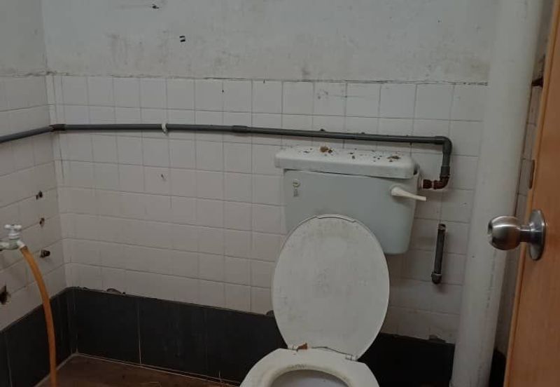 Ipoh taman cempaka double storey house for rent