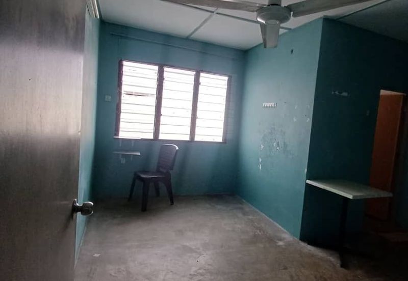 Ipoh taman cempaka double storey house for rent