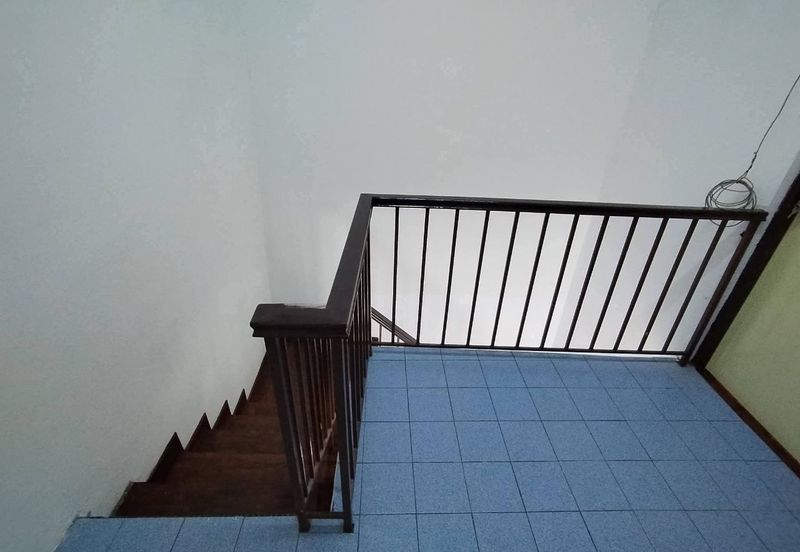 Ipoh bercham renovated extended double storey house for rent