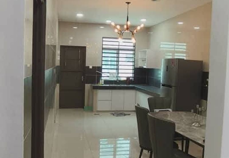 Ipoh meru perdana partial furnished 2 storey house for rent