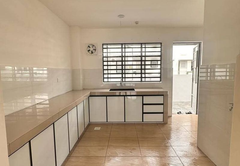 Ipoh klebang partial furnished renovated 2 storey house for rent