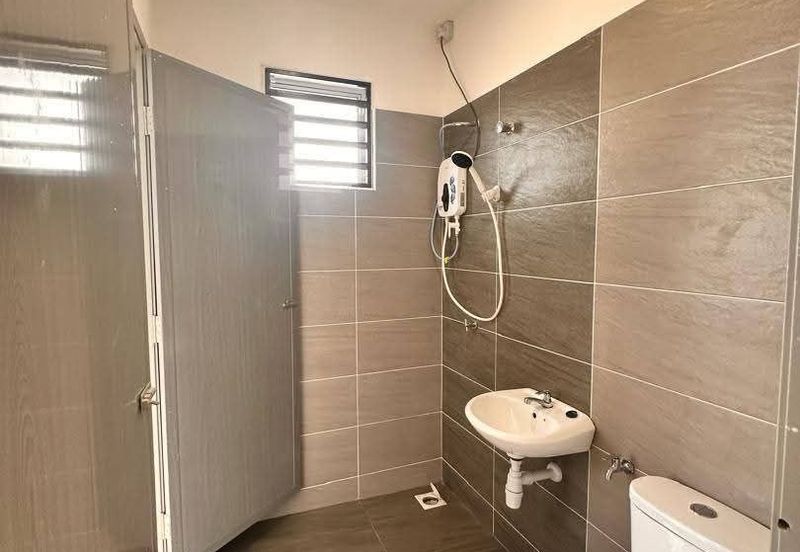 Ipoh klebang partial furnished renovated 2 storey house for rent