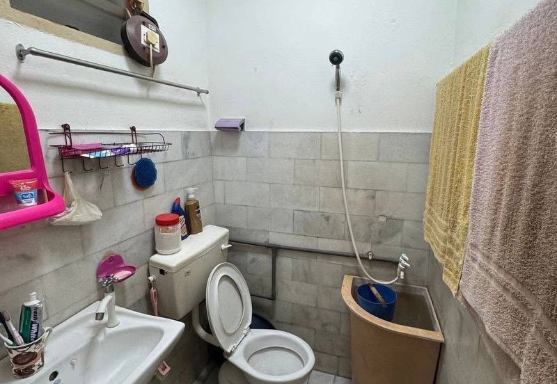 Ipoh bercham renovated extended double storey house for sale