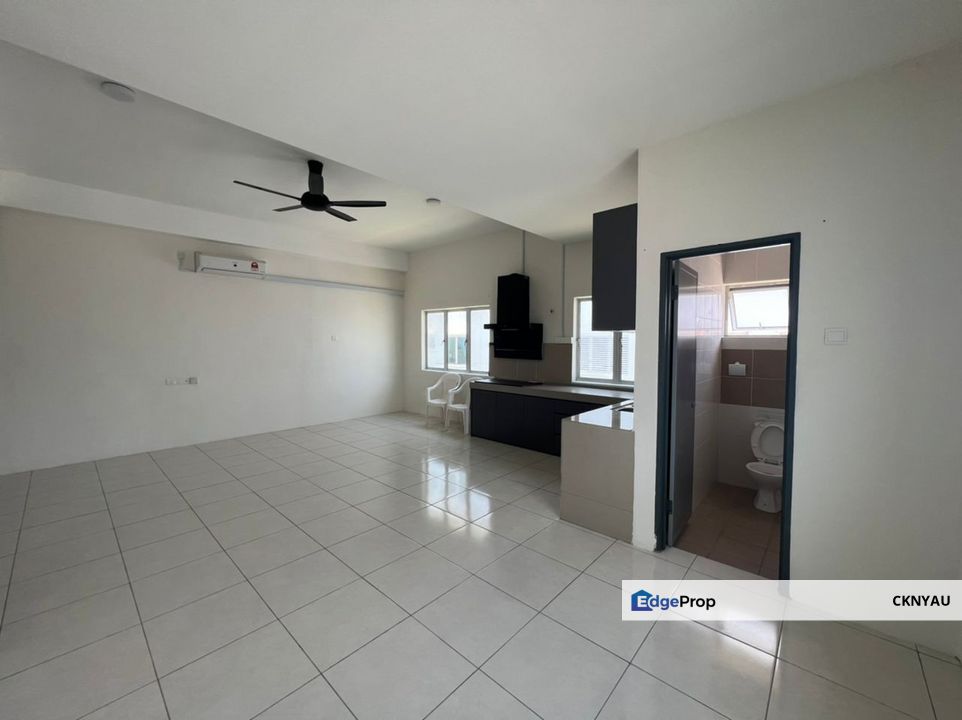 Ipoh botani gated guarded partial furnished upper unit townhouse for rent, Perak, Ipoh