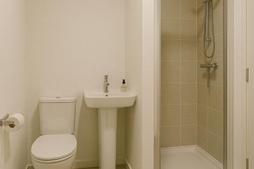 Teluk Kumbar Heights New Apartment (Behind KFC)