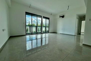 SAVANA @ UTROPOLIS Batu Kawan 4 Bedrooms Condo - NEWLY COMPLETED (CCC OBTAINED)