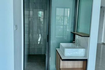 SAVANA @ UTROPOLIS Batu Kawan 4 Bedrooms Condo - NEWLY COMPLETED (CCC OBTAINED)