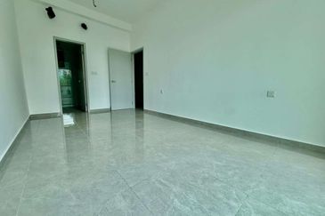 SAVANA @ UTROPOLIS Batu Kawan 4 Bedrooms Condo - NEWLY COMPLETED (CCC OBTAINED)