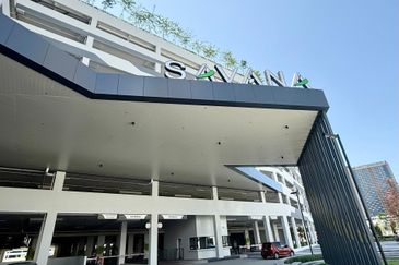 SAVANA @ UTROPOLIS Batu Kawan 4 Bedrooms Condo - NEWLY COMPLETED (CCC OBTAINED)