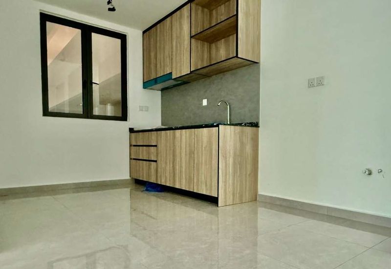 SAVANA @ UTROPOLIS BATU KAWAN - NEWLY COMPLETED PROPERTY - BKIP EMPLOYEE CORPORATE DEAL AVAILABLE!!