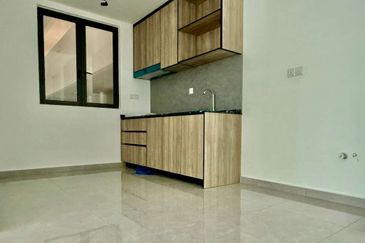 SAVANA @ UTROPOLIS BATU KAWAN - NEWLY COMPLETED PROPERTY - BKIP EMPLOYEE CORPORATE DEAL AVAILABLE!!