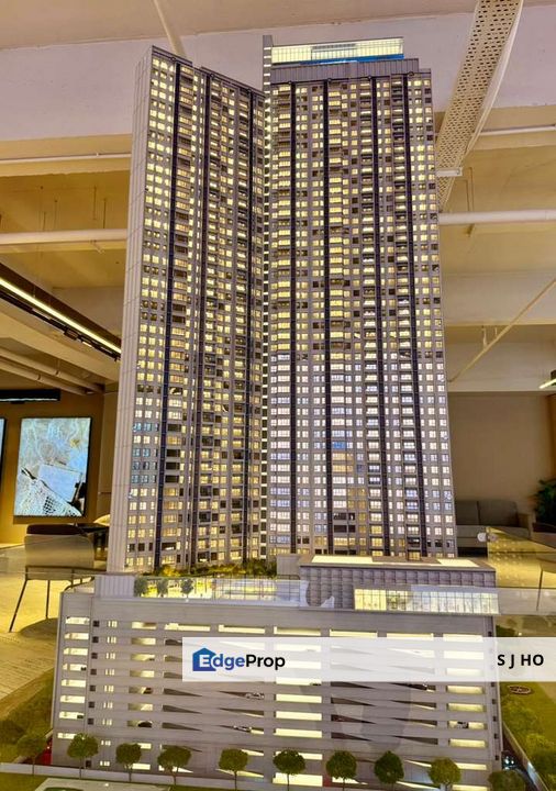 The LightHauz - Luxury Seafront Service Suites @ Penang Waterfront, Penang, Gelugor