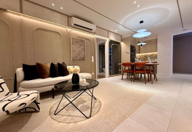 The LightHauz - Luxury Seafront Service Suites @ Penang Waterfront