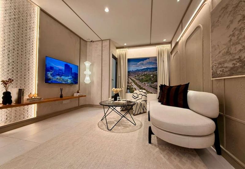 The LightHauz - Luxury Seafront Service Suites @ Penang Waterfront