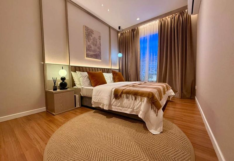 The LightHauz - Luxury Seafront Service Suites @ Penang Waterfront