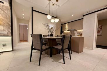 The LightHauz - Luxury Seafront Service Suites @ Penang Waterfront