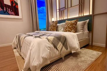 The LightHauz - Luxury Seafront Service Suites @ Penang Waterfront