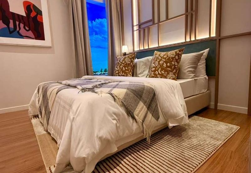 The LightHauz - Luxury Seafront Service Suites @ Penang Waterfront