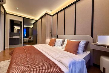 The LightHauz - Luxury Seafront Service Suites @ Penang Waterfront