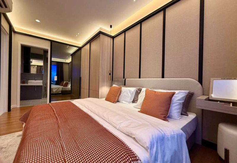 The LightHauz - Luxury Seafront Service Suites @ Penang Waterfront